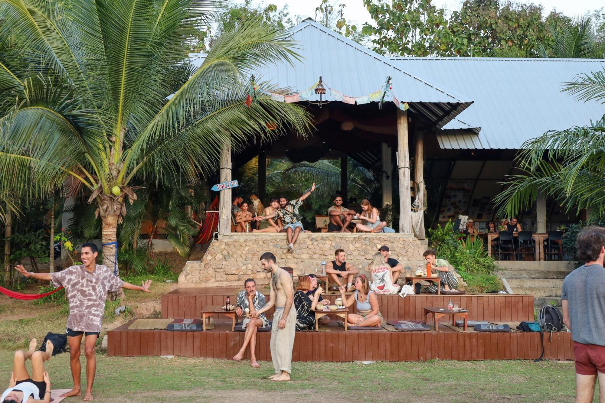 Atlas Valley (Adults Only) Pai Luaran gambar